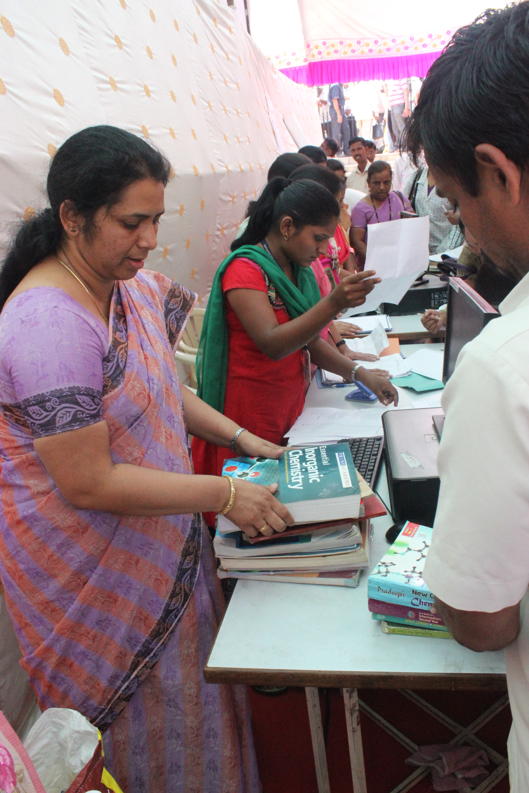 MissionmillionbooksexhibitioninBaramati