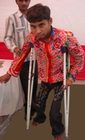 Disabledpersonwithcrutches