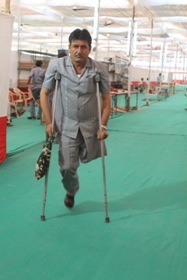 Disabledpersonwithcrutches