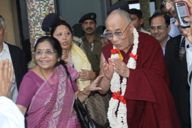 H.H.DalaiLamavisintingourcamp