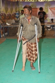 OldManwithJaipurFoot