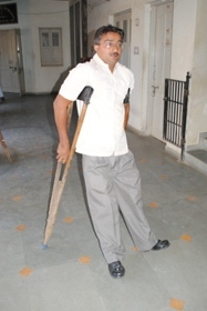 Disabledpersonwithcrutches